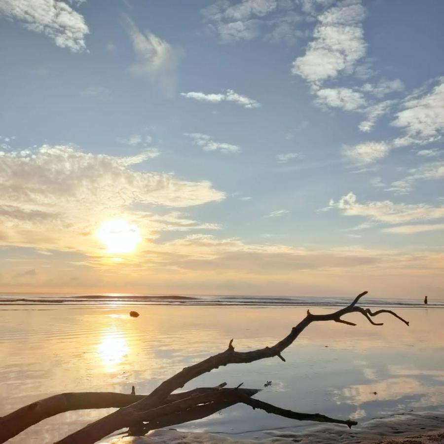 Timurbay Seafront Staycation By Nedd'S Kuantan Esterno foto